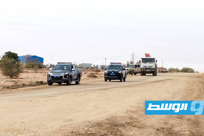 إزالة تعديات على مسارات النهر الصناعي في الهيرة وسوق الخميس، 4 يناير 2026. (إنفاذ القانون)