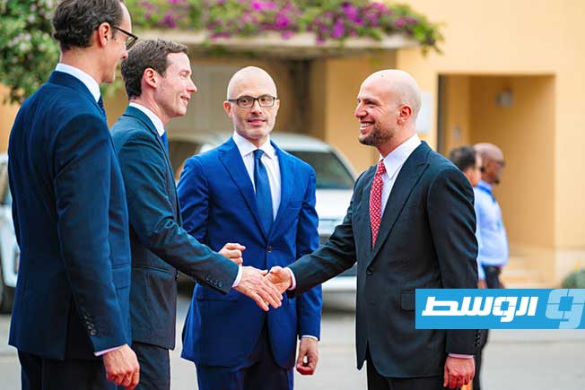 رئيس بعثة «يوبام ليبيا»، فريدريك بيترسن، وسفير الاتحاد الأوروبي، نيكولا أورلاندو، يشاركان في «يوم أوروبا» في طرابلس، 12 مايو 2026. (الموقع الإلكتروني لبعثة يوبام ليبيا)
