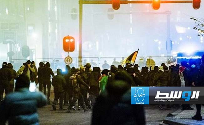 من صدامات ليلية بين مشجعي فريق مكابي تل أبيب الإسرائيلي، ومناصرين للقضية الفلسطينية، 7 نوفمبر 2024. (الإنترنت)