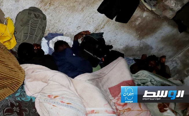 من عملية ضبط مهاجرين غير نظاميين في صبراتة، 12 نوفمبر 2024. (مديرية أمن صبراتة)