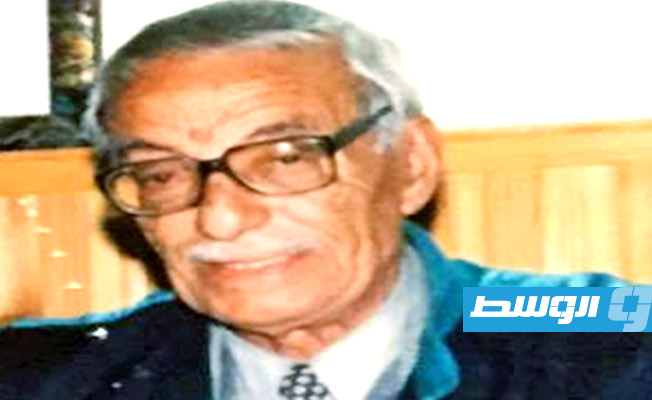 الأستاذ الدكتور الهادي بولقمة أشرف على العديد من الرسائل العلمية