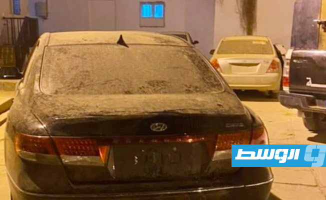 التشكيل العصابي عقب القبض عليه. (مديرية أمن بنغازي)