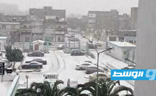 الثلج يغطي مناطق في الجبل الأخضر، 30 يناير 2024. (المركز الوطني للأرصاد الجوية)
