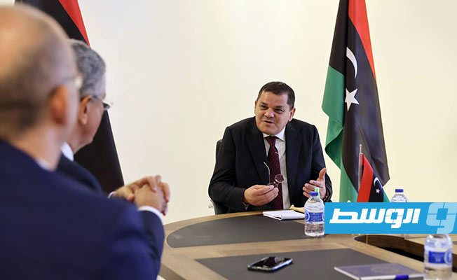 جانب من اجتماع الدبيبة مع وفد البنك الدولي في طرابلس، 23 أغسطس 2021 (الحكومة)