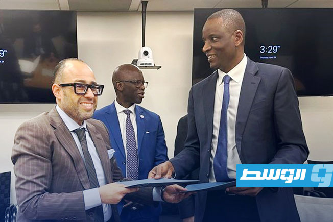 مراسم توقيع مذكرة التفاهم بين وفد حكومة الوحدة الوطنية الموقتة والبنك الدولي في واشنطن. (حكومتنا)