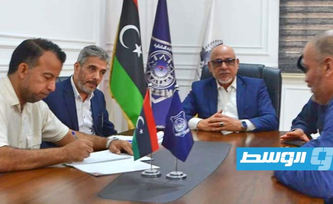 جانب من اجتماع مدير العلاقات والتعاون الدولي بوزارة الداخلية اللواء نورالدين أبوجريدة مع مدير كلية ضباط الشرطة اللواء خيري العربي (وزارة الداخلية)