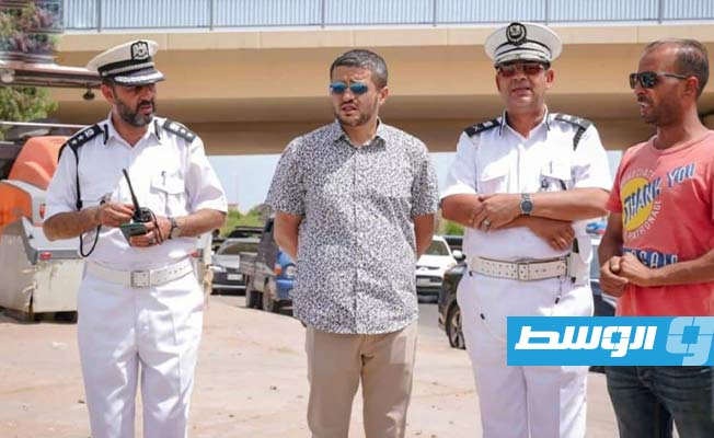 أعمال توسعة مدخل جزيرة الغيران بالمدخل الغربي لطرابلس. (مديرية أمن طرابلس)