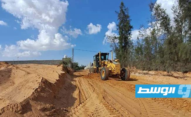 تنفيذ مشروع طريق العقربية - الوطية ببلدية الجميل. (جهاز تنفيذ مشروعات المواصلات)