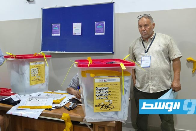 جانب من عملية نقل صناديق الاقتراع من المراكز إلى الإدارة الانتخابية بالبلديات، السبت 16 أغسطس 2025 (المفوضية الوطنية للانتخابات)
