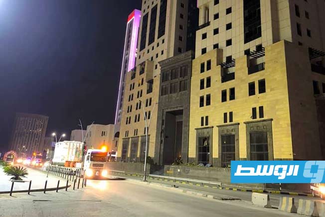 نقل محول من ميناء طرابلس البحري إلى محطة جنوب طرابلس الغازية، 6 ديسمبر 2025 (الإدارة العامة للشرطة الكهربائية)