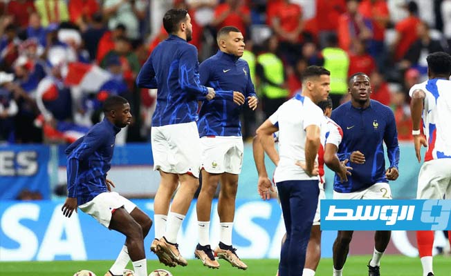عمليات إحماء المنتخب الفرنسي قبل مواجهة المغرب في نصف نهائي كأس العالم، 14 ديسمبر 2022. (الإنترنت)