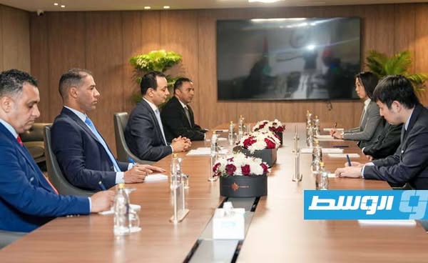 لقاء بلقاسم حفتر وسفير اليابان لدى ليبيا في درنة، الإثنين 16 ديسمبر 2024. (صندوق التنمية وإعادة إعمار ليبيا)