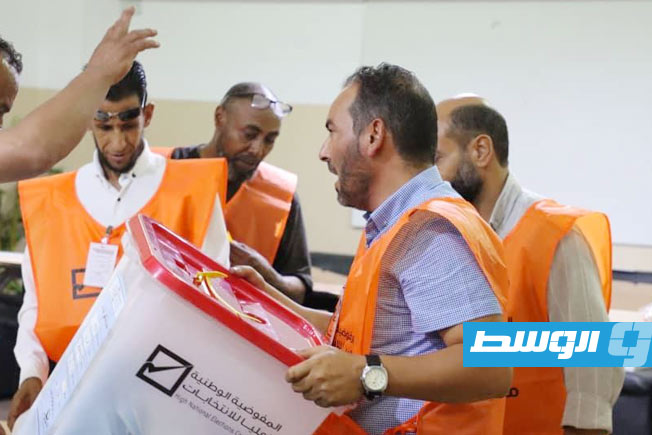 فرز وعد الأصوات داخل مراكز الاقتراع في البلديات التابعة لمكتب الإدارة الانتخابية بالزاوية، 23 أغسطس 2025 (مفوضية الانتخابات)