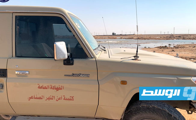 غرق مزارع ودخول المياه بعض المنازل جراء انفجار أنبوب النهر الصناعي قرب منطقة الزويتينة شمال شرق أجدابيا. (الإنترنت)