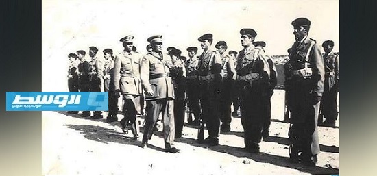 مستعرضا رموزا للقوة المتحركة