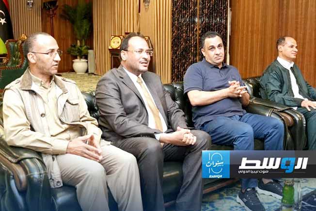 من اجتماع أسامة حماد وبلقاسم حفتر مع عمداء بلديات مدن الجنوب الليبي، 15 أبريل 2024. (حكومة حماد)