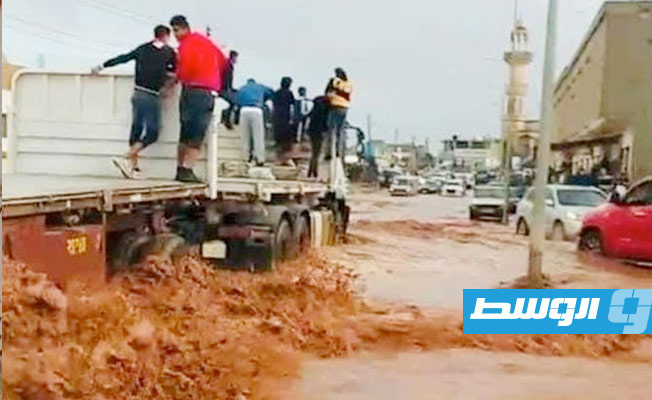 السيول تغرق قرية تاكنس في الجبل الأخضر, 29 أكتوبر 2021. (صفحة الريانية تتحدث على فيسبوك)