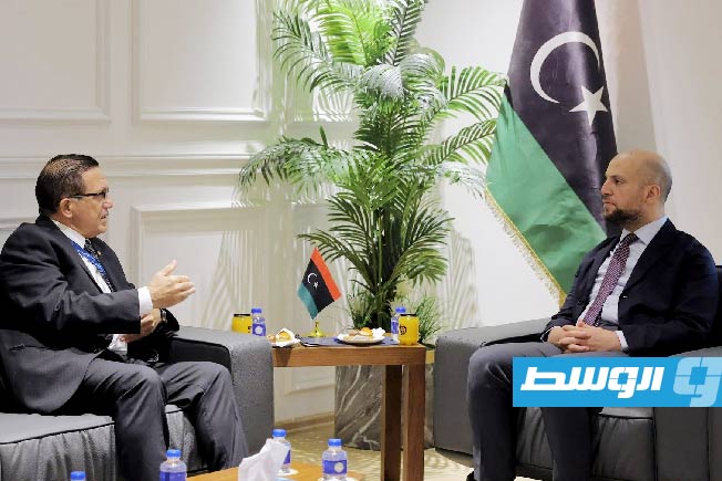 لقاء اللافي مع سفير مالطا لدى ليبيا تشارلز صليبا. (وزارة الخارجية والتعاون الدولي)
