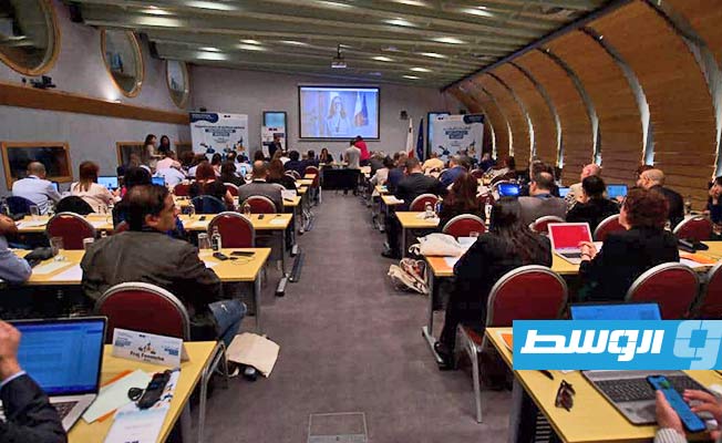 جانب من فاعليات مؤتمر «الإتجار بالبشر على مسارات الهجرة» (بوابة الوسط)
