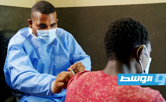 حملة التطعيم ضد فيروس كورونا في أجدابيا وحي الأندلس خلال الأسبوع الأول من أغسطس 2022. (المنظمة الدولية للهجرة)
