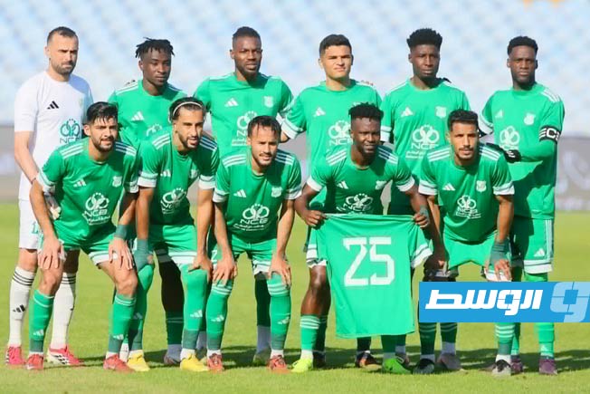 فريق الأخضر لكرة القدم قبيل المباراة أمام الأهلي بنغازي بنصف نهائي كأس ليبيا الأحد 31 مايو 2026 (تصوير - محمود دردور - بوابة الوسط)