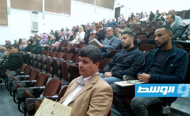جانب من الندوة (خاص لـ بوابة الوسط)