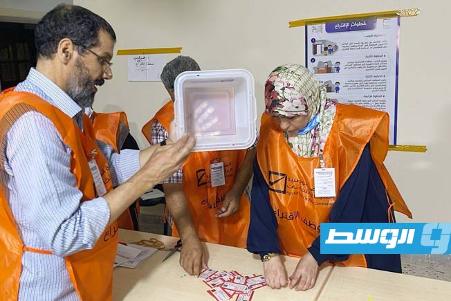 فرز وعد الأصوات داخل مراكز الاقتراع في البلديات التابعة لمكتب الإدارة الانتخابية بالزاوية، 23 أغسطس 2025 (مفوضية الانتخابات)