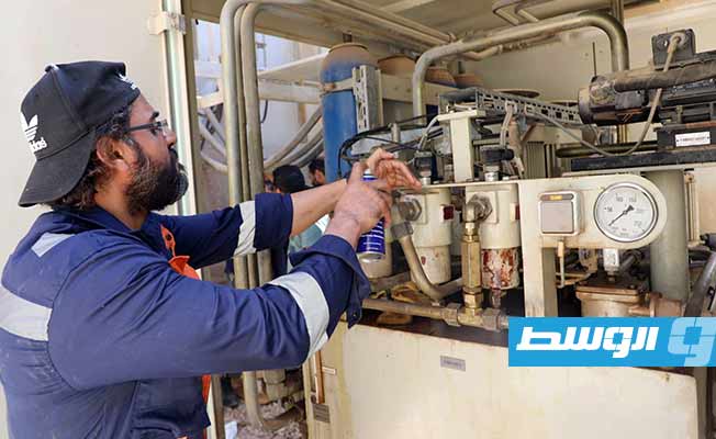 أعمال الصيانة بوحدات التوليد في محطة كهرباء الزاوية للدورة المزدوجة. (الشركة العامة للكهرباء)