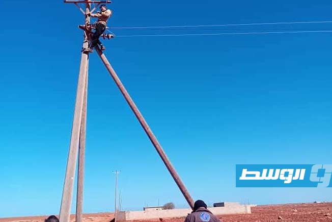 إجراء صيانة على شبكة الكهرباء في درنة، 20 فبراير 2026. (وزارة الكهرباء)