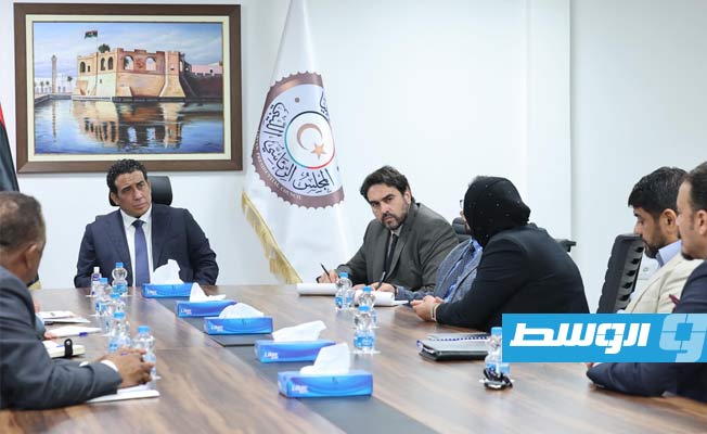 اجتماع المنفي مع مجلس إدارة مفوضية المجتمع المدني. (المجلس الرئاسي)