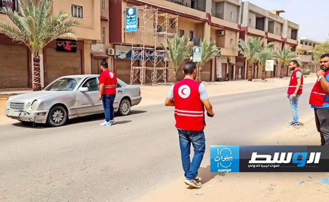 رجال الهلال الأحمر فرع الزاوية يستعدون لإجلاء العالقين، 18 مايو 2024. (صفحة الهلال الأحمر على فيسبوك)
