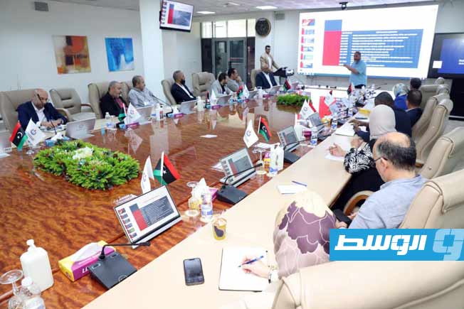 اجتماع إدارة الجودة بالمؤسسة الوطنية للنفط مع كافة مندوبي الجودة بالإدارات المختلفة. (المؤسسة الوطنية للنفط)