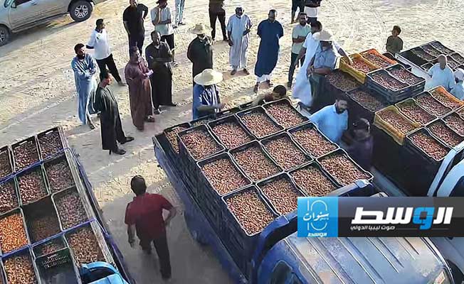 سوق التمور في أوجلة. (أخبار وزارات حكومة ليبيا)