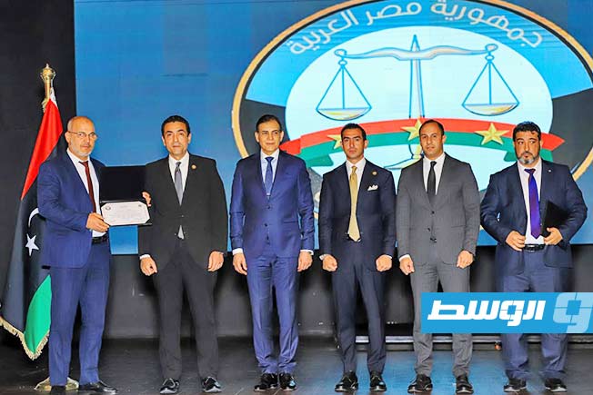 تكريم أعضاء النيابة الليبية بعد ورشة تدريبية نظمتها النيابة المصرية، 7 أغسطس 2025. (النيابة المصرية)