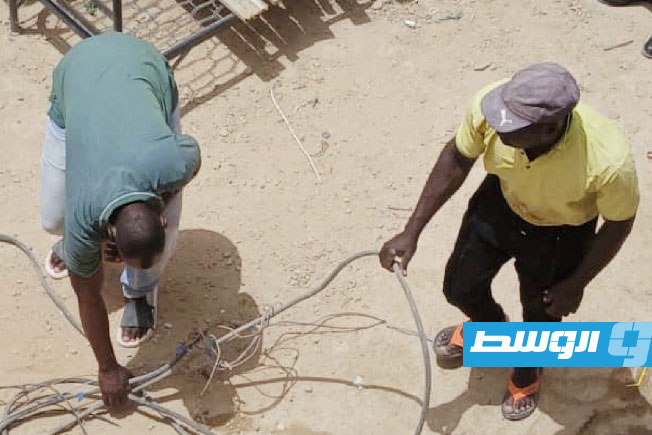 من إزالة التوصيلات الكهربائية العشوائية بالجبل الغربي، 3 أغسطس 2025. (وزارة الداخلية)