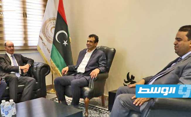 لقاء أبوجناح مع سفير سويسرا لدى ليبيا، الأربعاء 14 ديسمبر 2022. (وزارة الصحة)