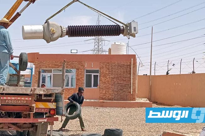 جانب من صرف معدات لمحطة كهرباء سبها الشمالية، الأربعاء 26 مارس 2025 (الشركة العامة للكهرباء)