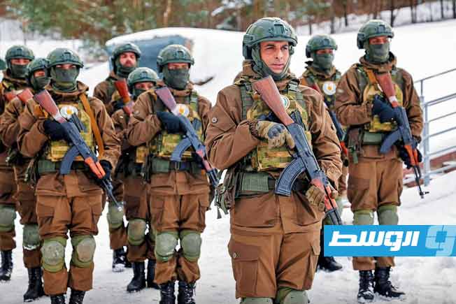 دفعة جديدة من القوات الخاصة خلال دورة في بيلاروسيا (صفحة شعبة الإعلام الحربي بموقع فيسبوك)