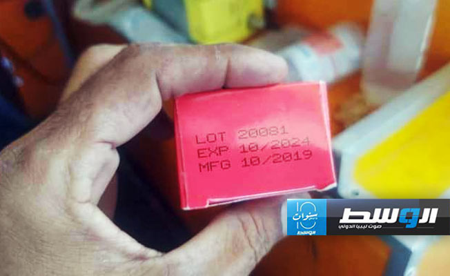 مادة طبية منتهية الصلاحية مضبوطة في سيارة الإسعاف، الخميس 10 أكتوبر 2024 (بوابة الوسط)