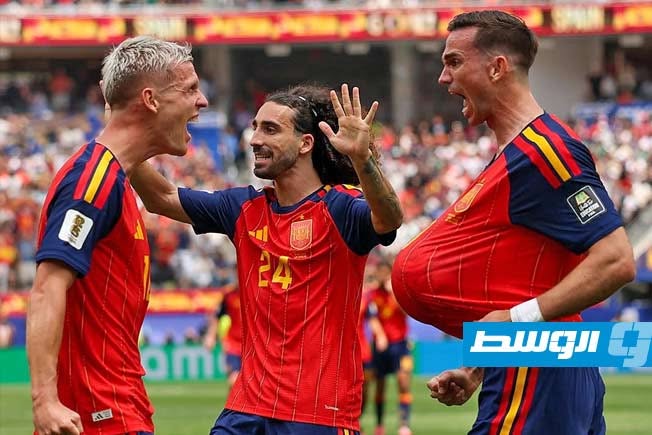لاعبو إسبانيا يحتفلون بهدف فابيان رويز في مرمى بلجيكا خلال مباراة ربع نهائي كأس العالم، 10 يوليو 2026 (فيفا)