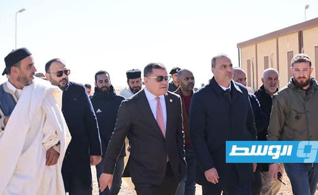 استقبال الدبيبة خلال زيارته التفقدية لمعبر وازن الحدودي. الخميس 13 يناير 2022. (حكومتنا)