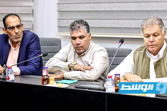 لقاء الجويفي مع عمداء بلديات المنطقة الوسطى، الخميس 9 أكتوبر 2025. (وزارة الحكم المحلي)