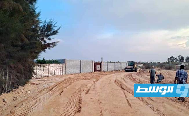 تنفيذ مشروع طريق العقربية - الوطية ببلدية الجميل. (جهاز تنفيذ مشروعات المواصلات)
