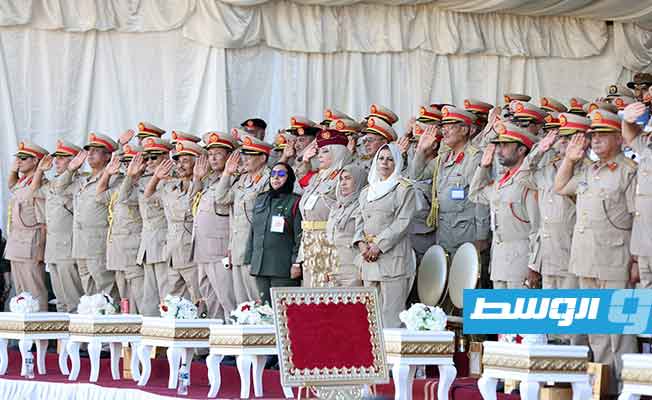جانب من متابعة العروض العسكرية في الاحتفال بذكر تأسيس الجيش الليبي في ميدان الشهداء بطرابلس، الأربعاء 9 أغسطس 2023 (حكومة الوحدة)