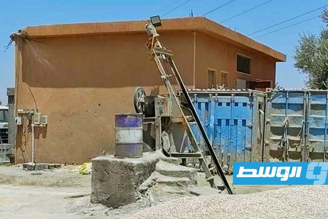 ضبط مصنع مخالف بجوار محطة كهرباء السبيعة، 24 يوليو 2025. (وزارة الداخلية)