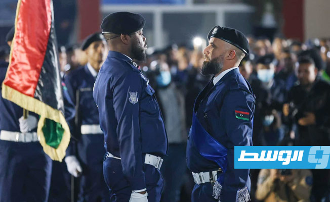 الدبيبة لضباط الشرطة الجدد: حمل السلاح للدفاع عن الوطن والمواطن