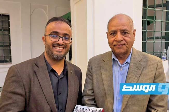 على هامش الندوة التي تناولت «الرواية الاستعمارية للابدة الجماعية» خلال ندوة فكرية بمجمع ليبيا للدراسات المتقدمة، الخميس 21 مايو 2026. (فيسبوك)