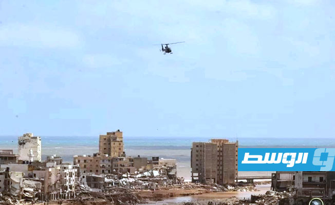 مروحية تابعة للقيادة العامة تحلق فوق المناطق المنكوبة بمدينة درنة، الثلاثاء 12 سبتمبر 2023. (شعبة الإعلام الحربي)
