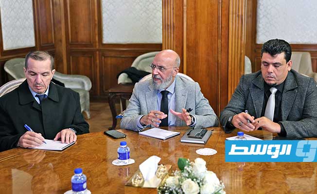 جانب من اجتماع الدبيبة مع معنيين بمبادرة الإسكان، الأربعاء 25 ديسمبر 2024 (صفحة الحكومة على فيسبوك)