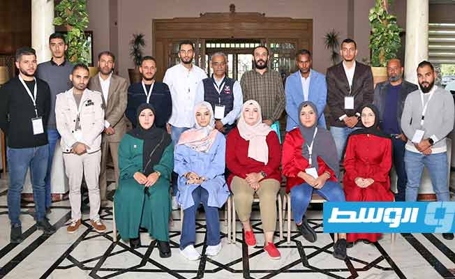 موظفو مصلحة المطارات المشاركين في الدورتين التدريبيتين بتونس. (مصلحة المطارات)
